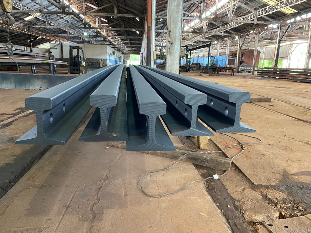 AMV BRASIL Ferrovias | Aparelhos de Mudança de Via | AMV Misto, AMV Simples, Jacaré Simples, Contra Trilhos, New Century ou Aparelho de Manobra, Ponta de Agulha com Trilho, Ponta de Agulha para Ponte, Trilho de Encosto,Trilho TR 37 Ao TR 68