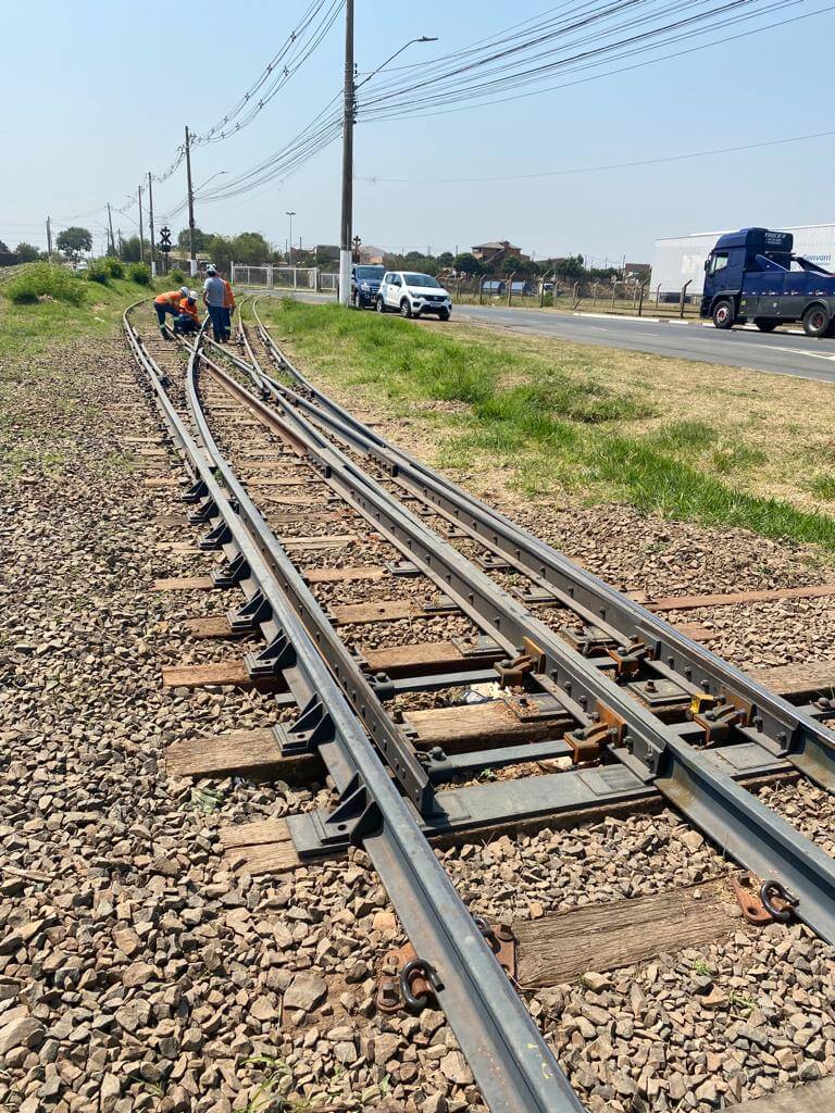 AMV BRASIL Ferrovias | Aparelhos de Mudança de Via | AMV Misto, AMV Simples, Jacaré Simples, Contra Trilhos, New Century ou Aparelho de Manobra, Ponta de Agulha com Trilho, Ponta de Agulha para Ponte, Trilho de Encosto,Trilho TR 37 Ao TR 68